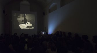 Foto Into the Home Movies 07