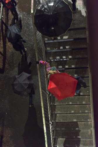 Foto Exaggerated Footsteps 11