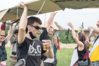 Foto UFO garage bar 07